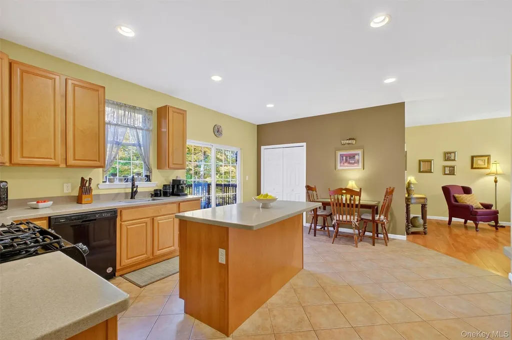 1356 Longview Avenue Peekskill NY 10566