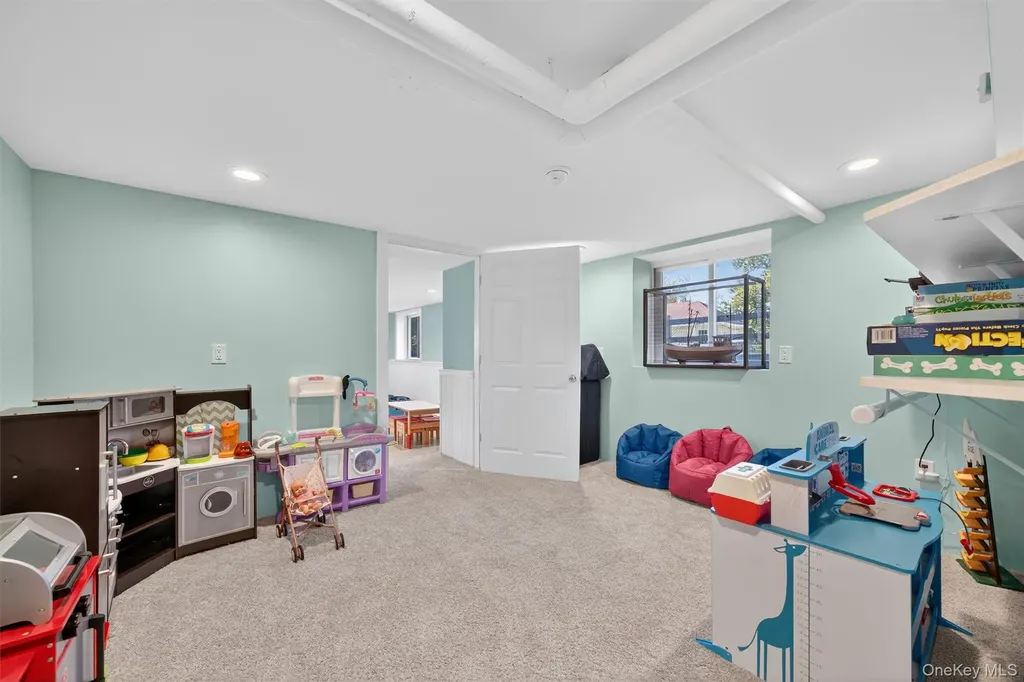 22 Echo Lane Newburgh NY 12550
