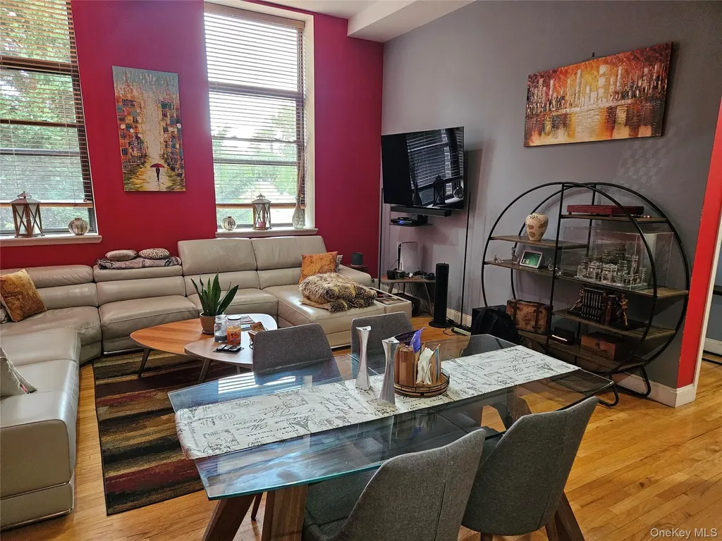 76-18 69th Place Glendale NY 11385
