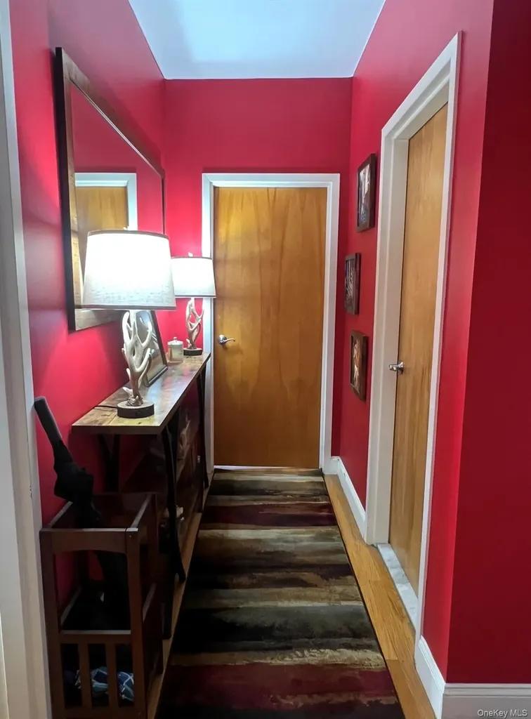 76-18 69th Place Glendale NY 11385