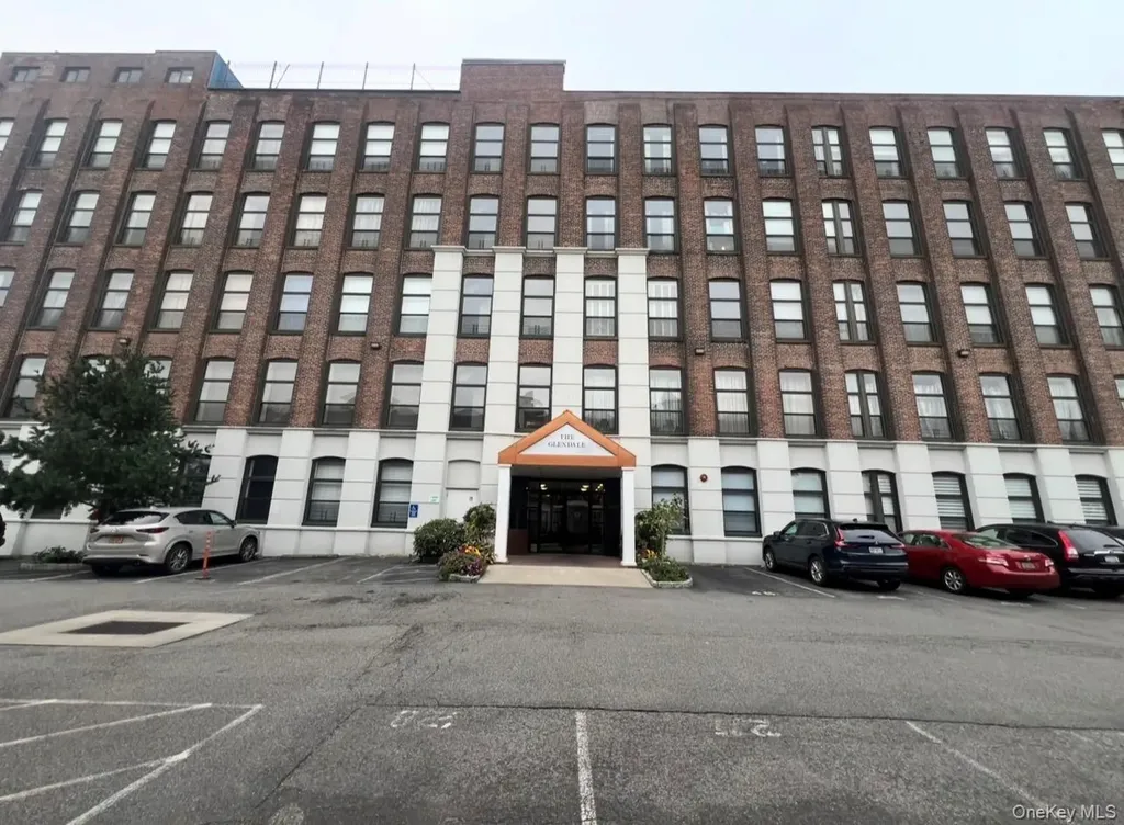 76-18 69th Place Glendale NY 11385