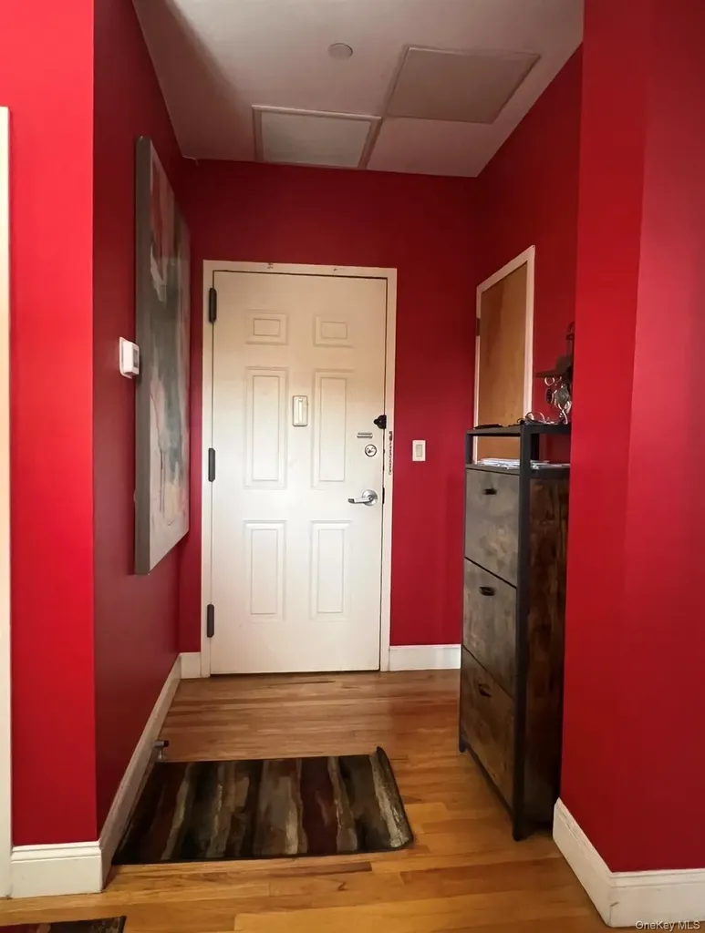76-18 69th Place Glendale NY 11385