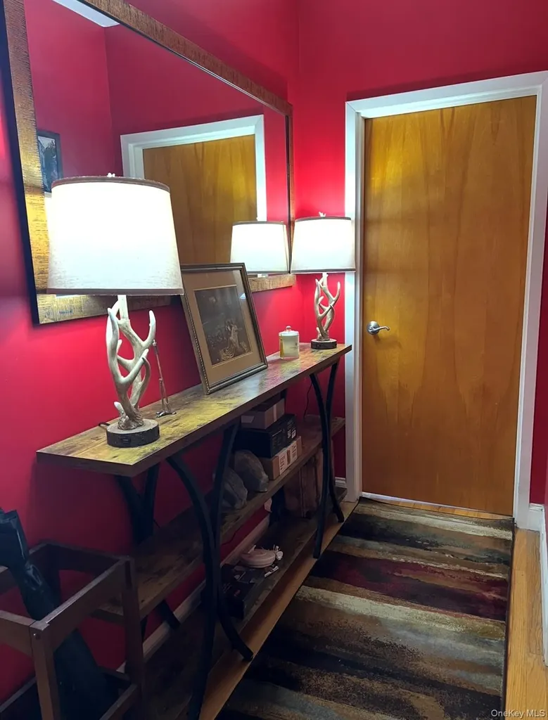 76-18 69th Place Glendale NY 11385