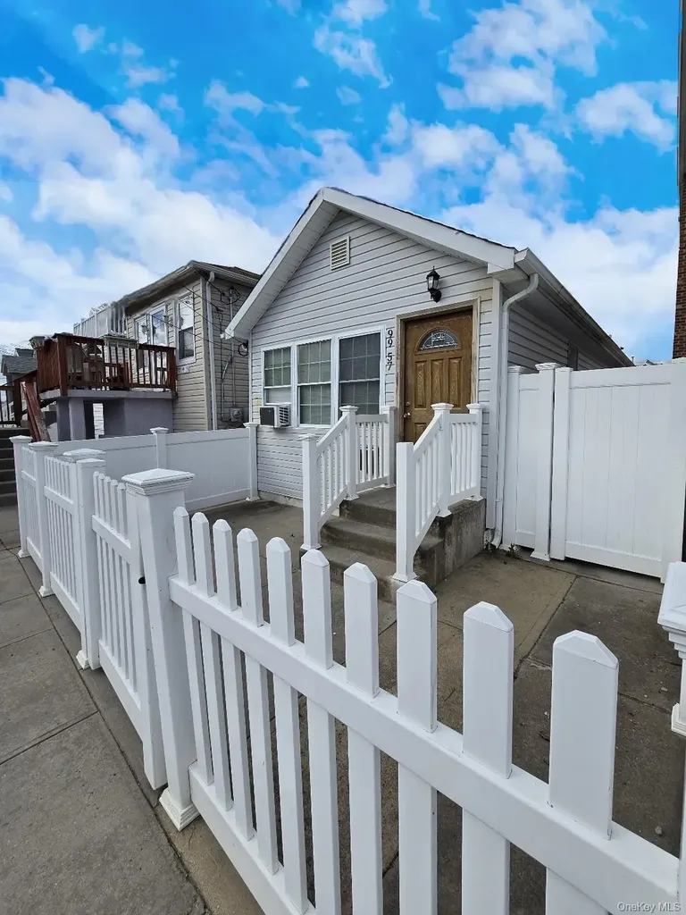 9957 164th Road Howard Beach NY 11414
