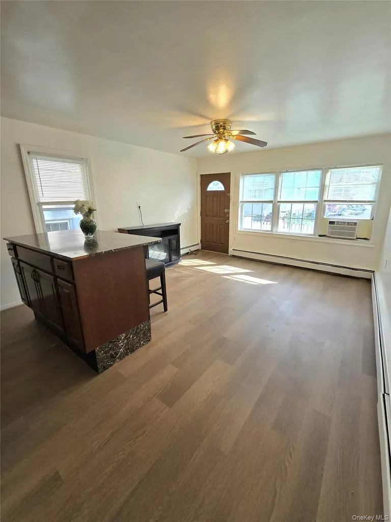 9957 164th Road Howard Beach NY 11414