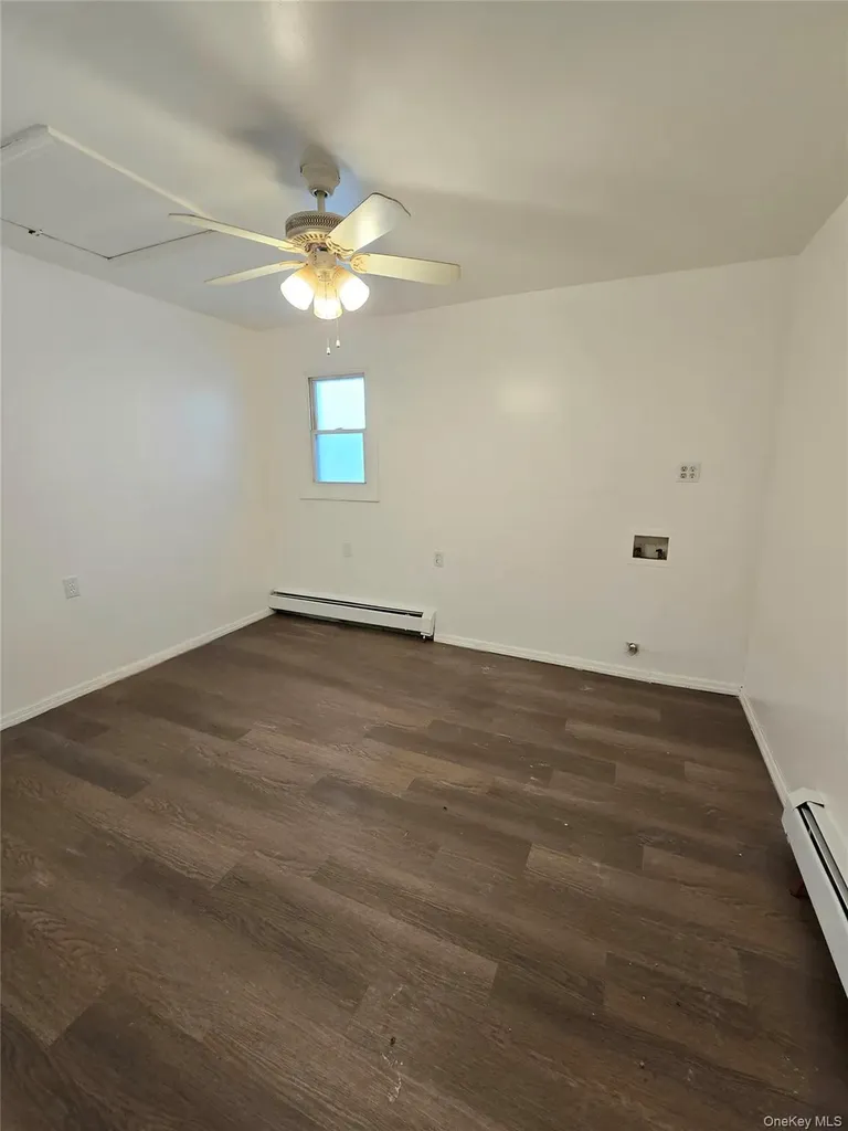 9957 164th Road Howard Beach NY 11414