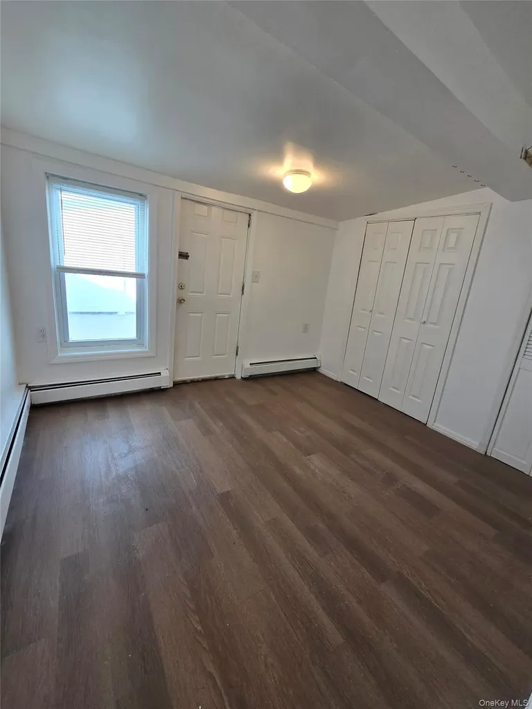 9957 164th Road Howard Beach NY 11414