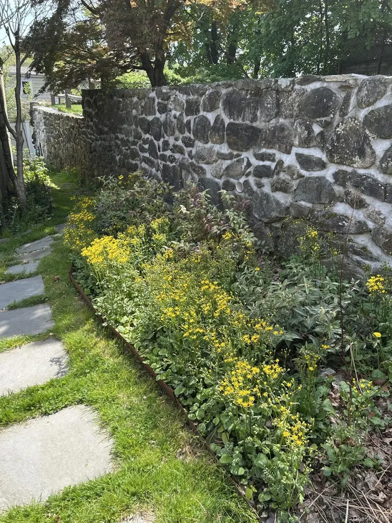 11 Sutton Place Ossining NY 10562