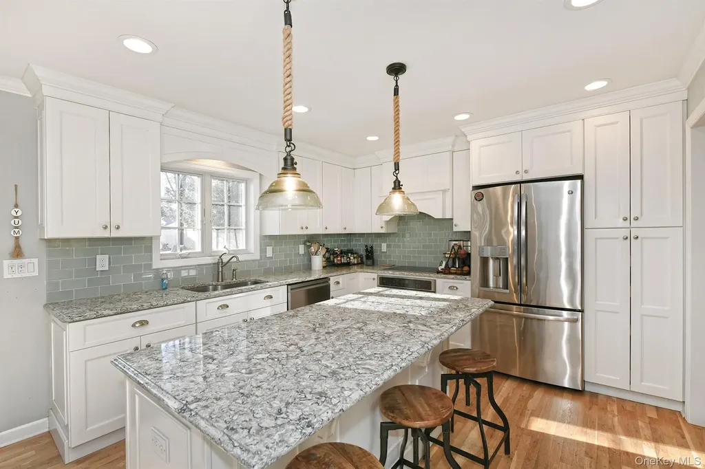 12 Darling Avenue Smithtown NY 11787