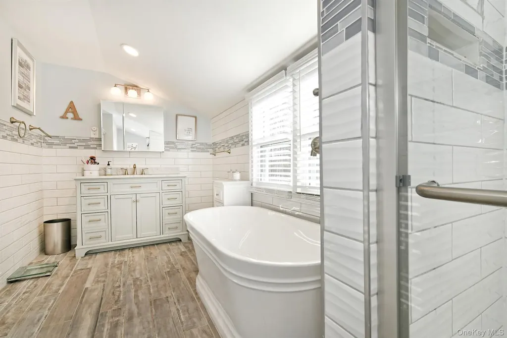 12 Darling Avenue Smithtown NY 11787