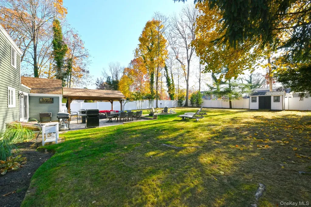 12 Darling Avenue Smithtown NY 11787