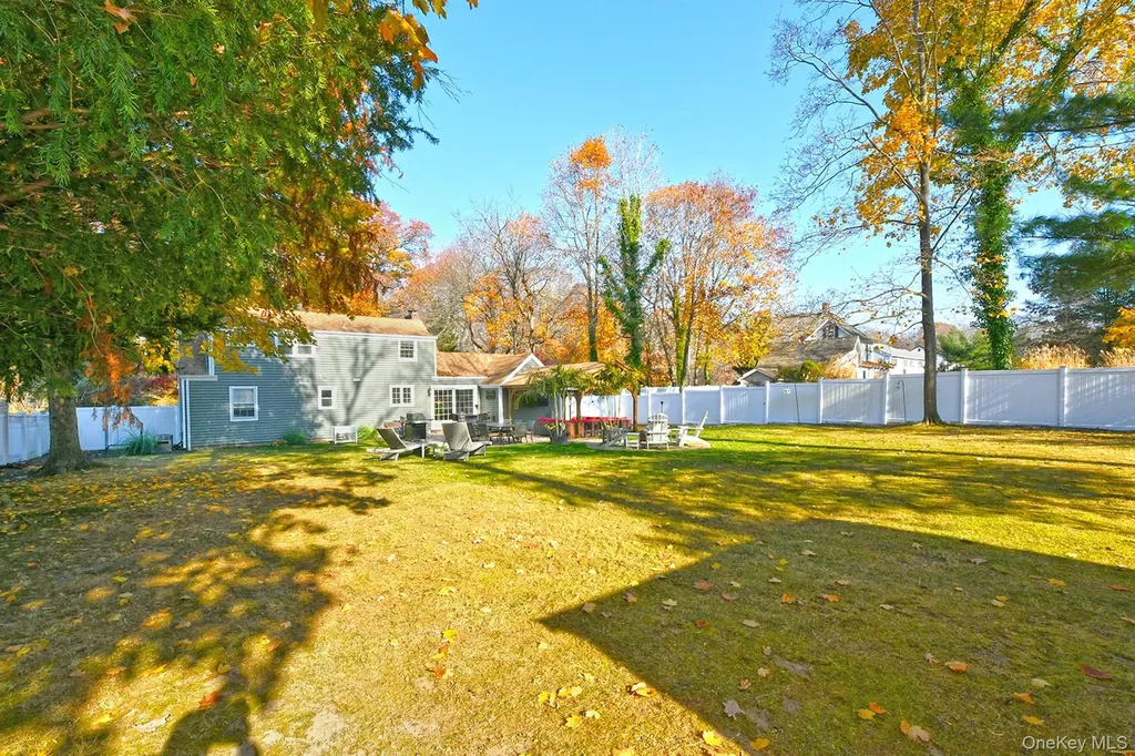 12 Darling Avenue Smithtown NY 11787