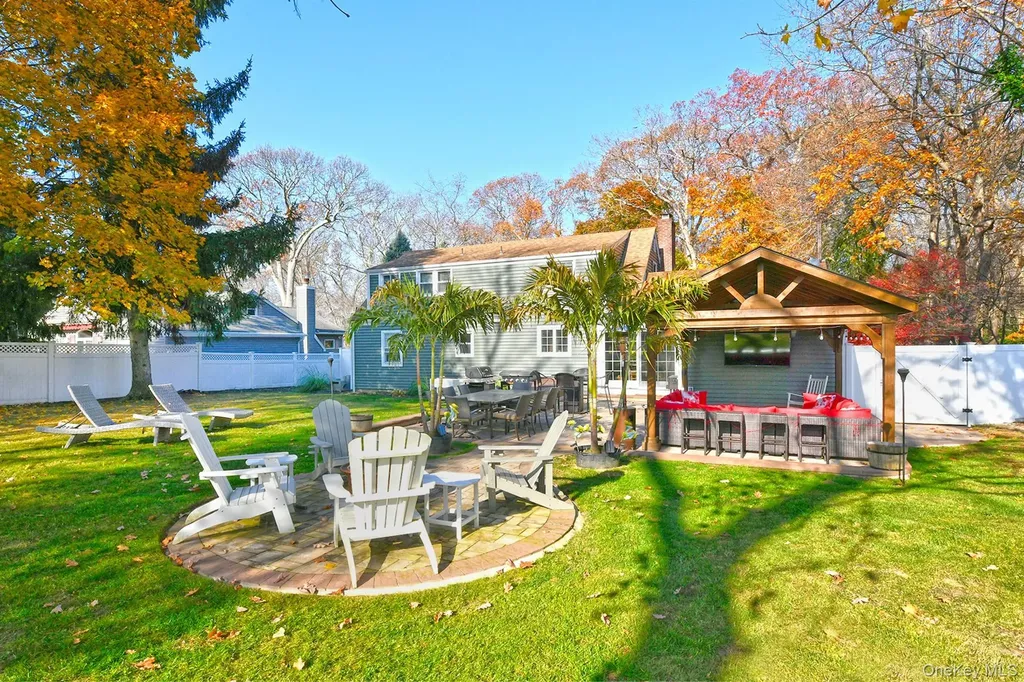 12 Darling Avenue Smithtown NY 11787