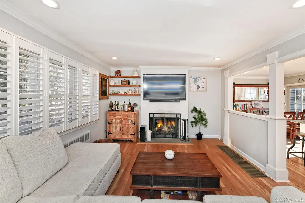 12 Darling Avenue Smithtown NY 11787