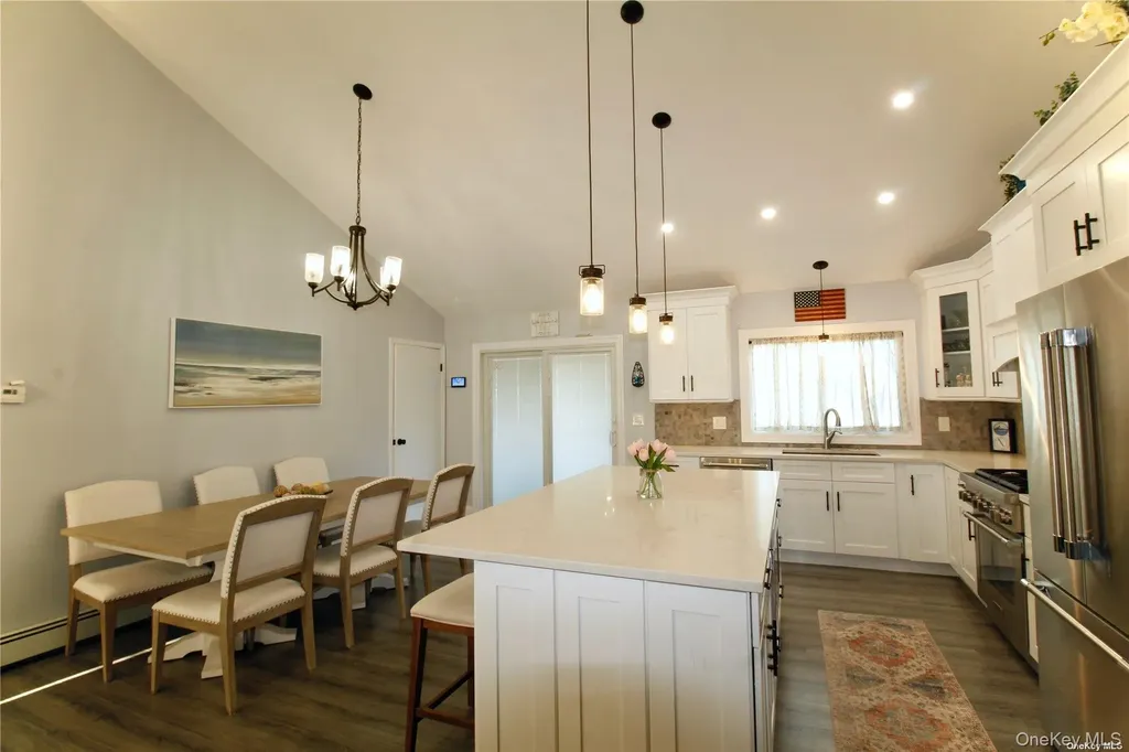 313 West Drive Copiague NY 11726