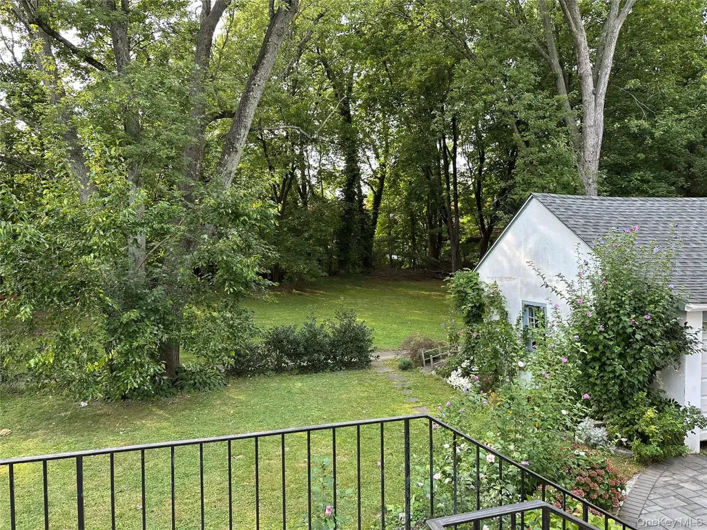 25 Parkway Road Bronxville NY 10708