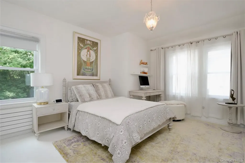 25 Parkway Road Bronxville NY 10708