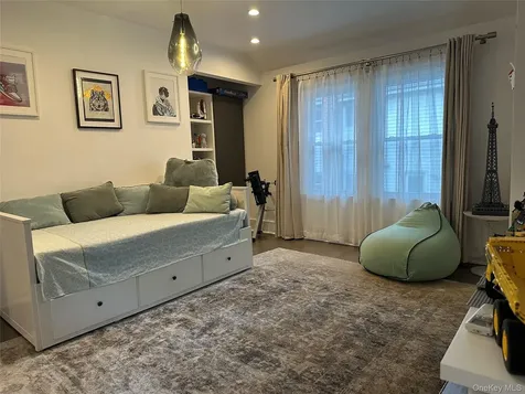 25 Parkway Road Bronxville NY 10708