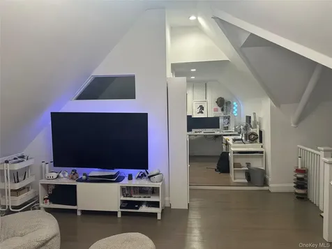 25 Parkway Road Bronxville NY 10708