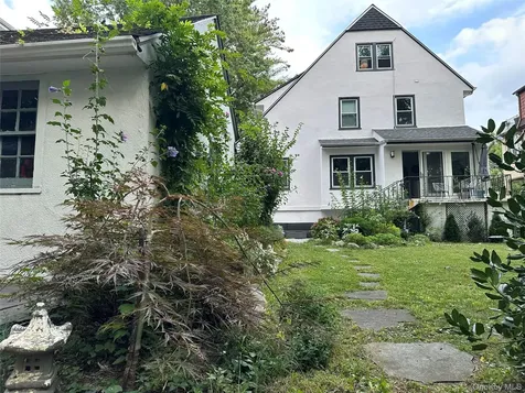 25 Parkway Road Bronxville NY 10708