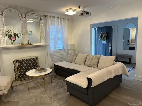 25 Parkway Road Bronxville NY 10708