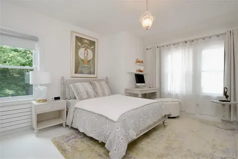 25 Parkway Road Bronxville NY 10708