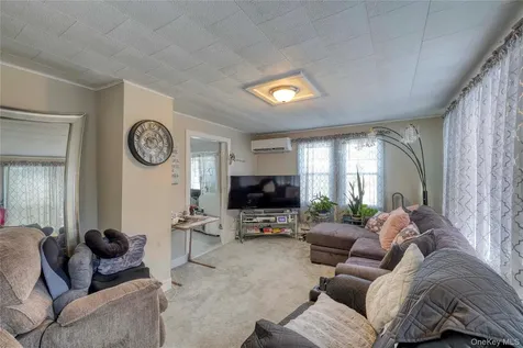 19 Nevins Street Ulster Park NY 12428