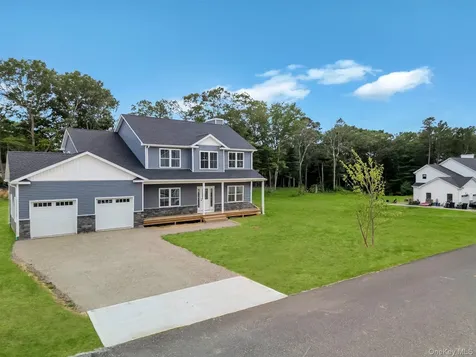 Lot #36 Fox Run Court Ridge NY 11961