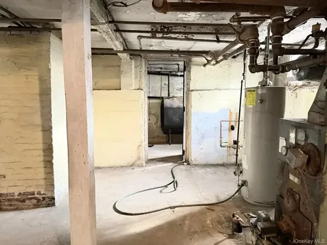 208-04 50th Avenue Bayside NY 11364