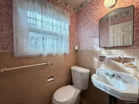 208-04 50th Avenue Bayside NY 11364