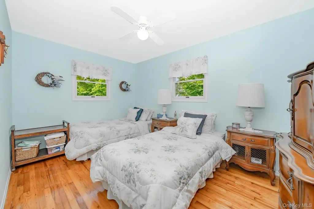 10 Argonne Road W Hampton Bays NY 11946