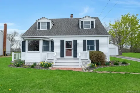28 (aka 710) Sound Road Greenport NY 11944