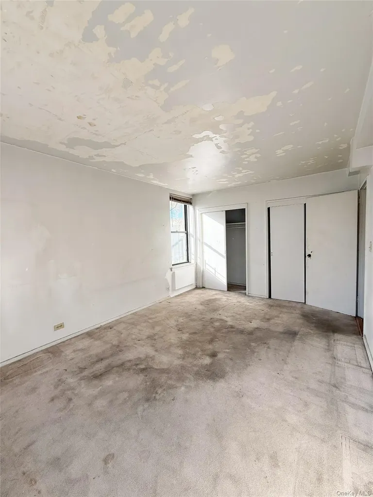 14105 Northern Boulevard Flushing NY 11354