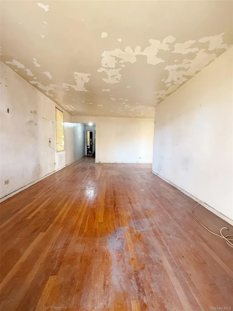 14105 Northern Boulevard Flushing NY 11354