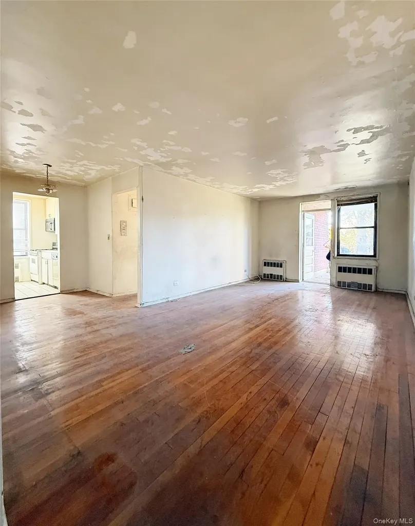 14105 Northern Boulevard Flushing NY 11354