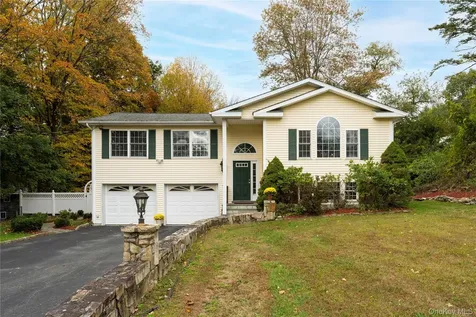 11 Prince Road Mahopac NY 10541