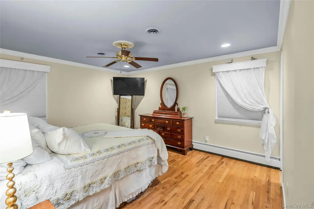 72 Mount Pleasant Road Smithtown NY 11787