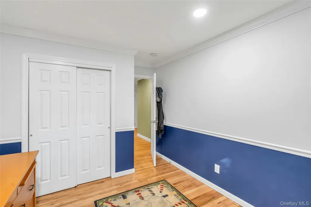 72 Mount Pleasant Road Smithtown NY 11787