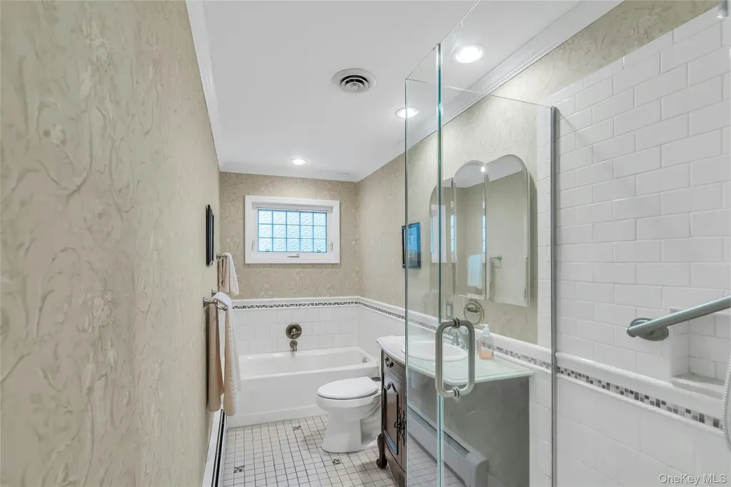 72 Mount Pleasant Road Smithtown NY 11787