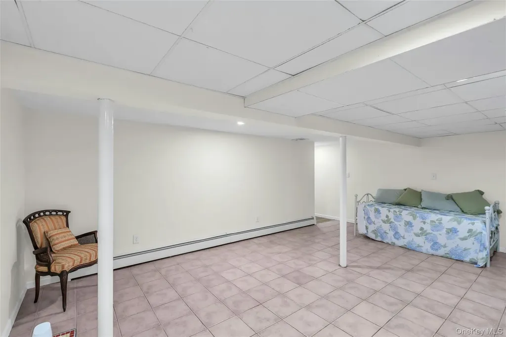 72 Mount Pleasant Road Smithtown NY 11787