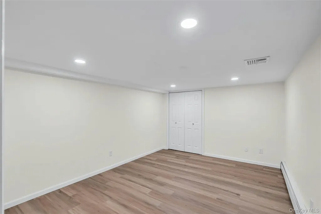 72 Mount Pleasant Road Smithtown NY 11787