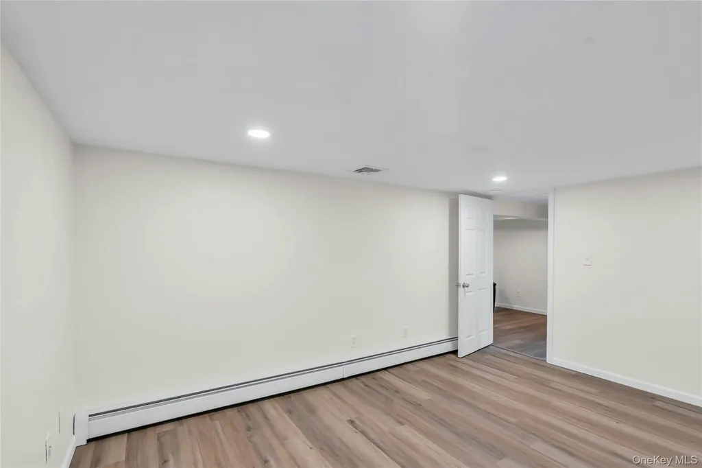 72 Mount Pleasant Road Smithtown NY 11787