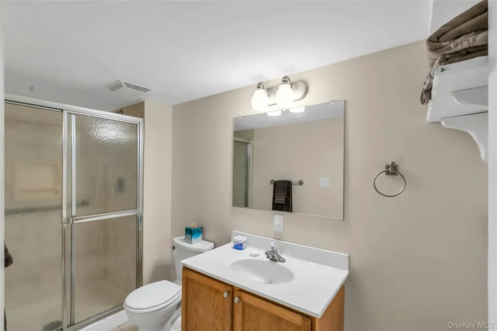 72 Mount Pleasant Road Smithtown NY 11787