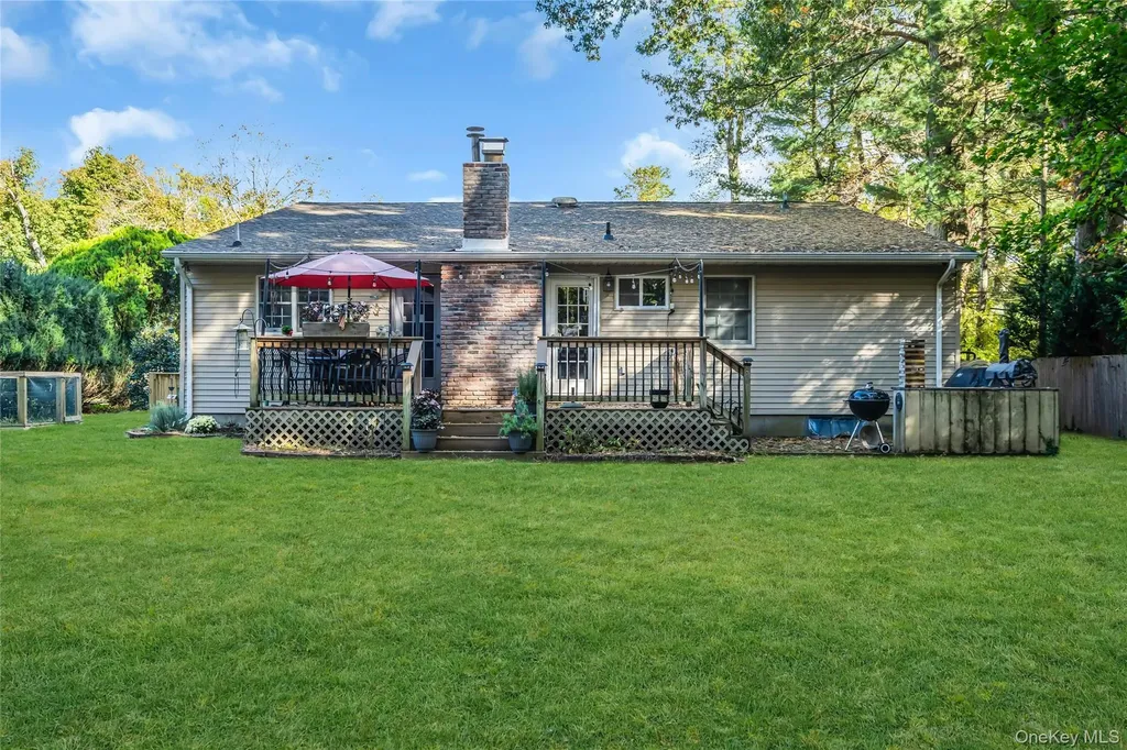72 Mount Pleasant Road Smithtown NY 11787