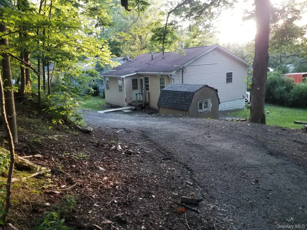 34 Laurel Trail Monroe NY 10950