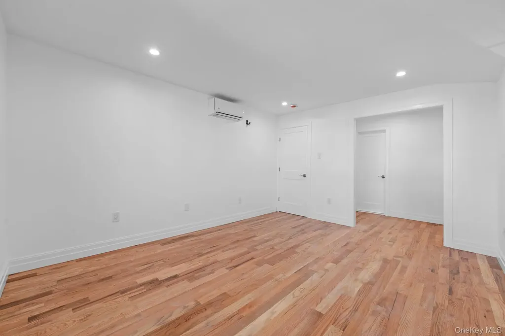 2118 Quimby Avenue Bronx NY 10473