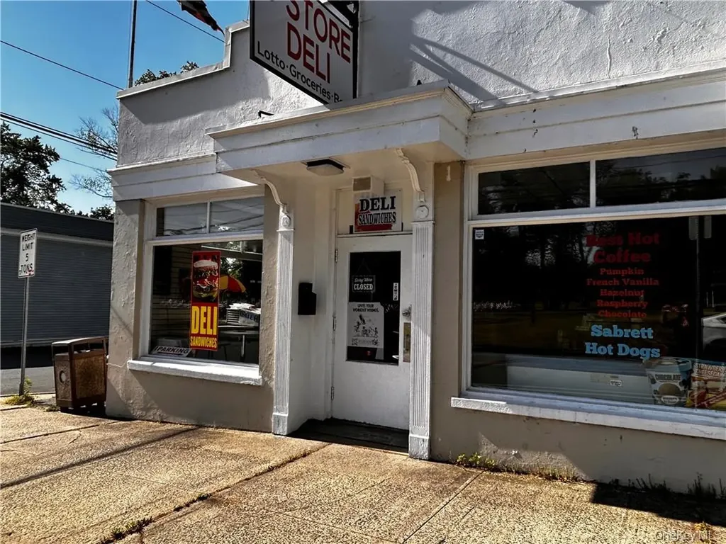 25/26 Old Tappan Road Road Tappan NY 10983