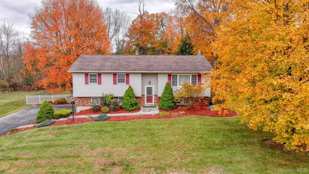 23 Maureen Drive Middletown NY 10940