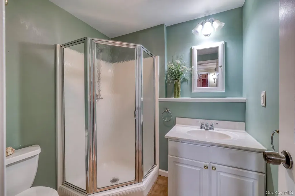 23 Maureen Drive Middletown NY 10940
