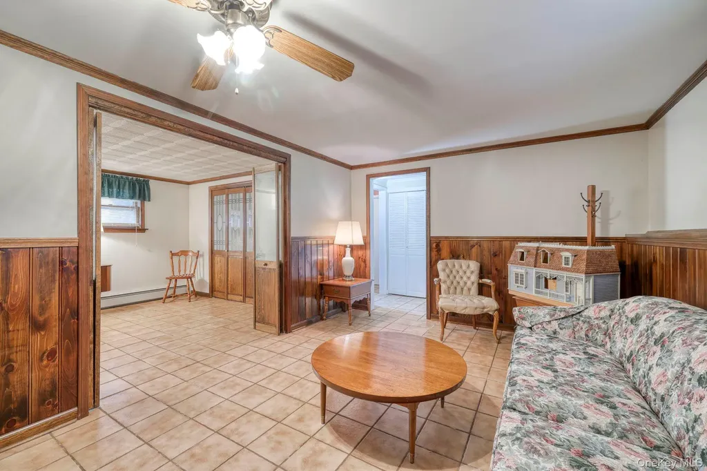 23 Maureen Drive Middletown NY 10940